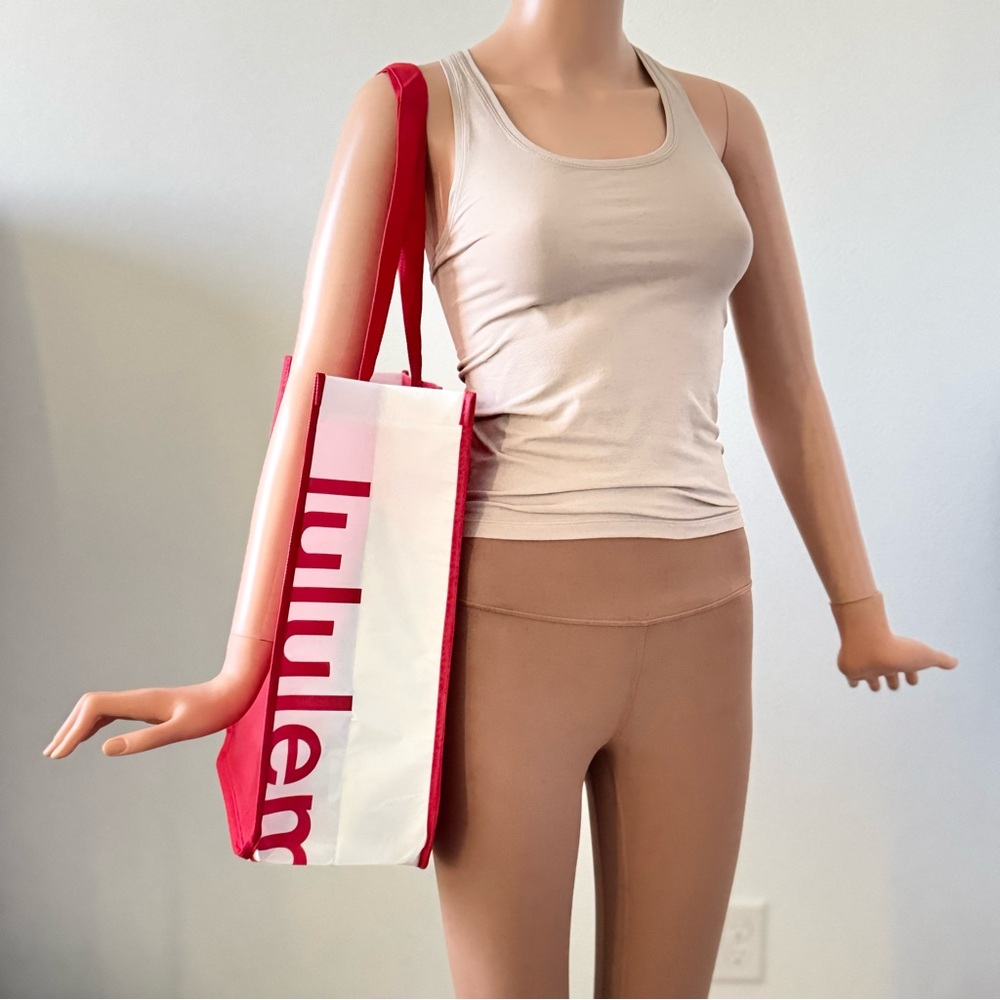 Lululemon Athletica Red Spacious Tote Bag - Picture 2 of 3